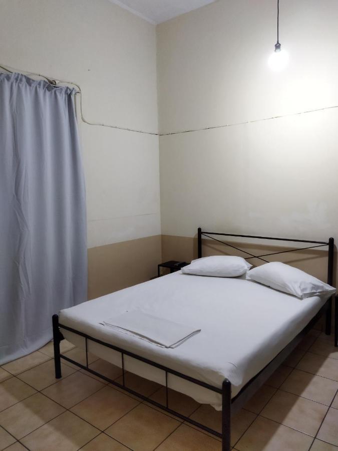 San Remo Hostel Athén Kültér fotó