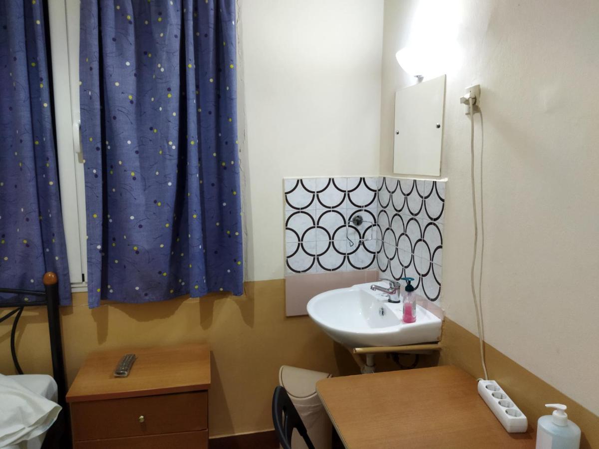 San Remo Hostel Athén Kültér fotó