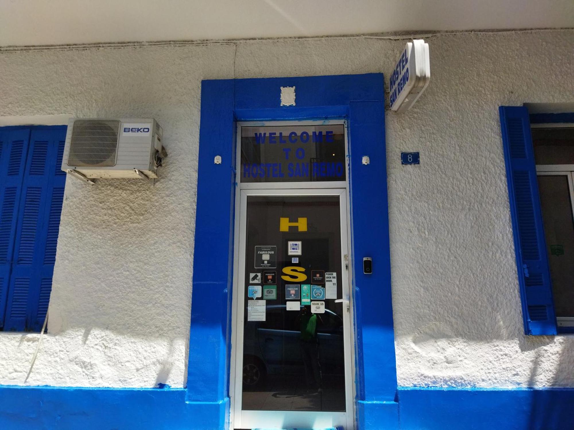 San Remo Hostel Athén Kültér fotó